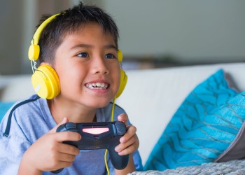 China proíbe menores de idade de jogarem muito | Pocket News #255