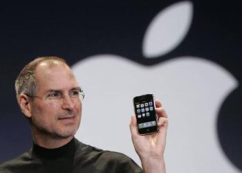 Dia histórico! Hoje faz 16 anos desde o 1º iPhone lançado por Steve Jobs | Pocket News #417